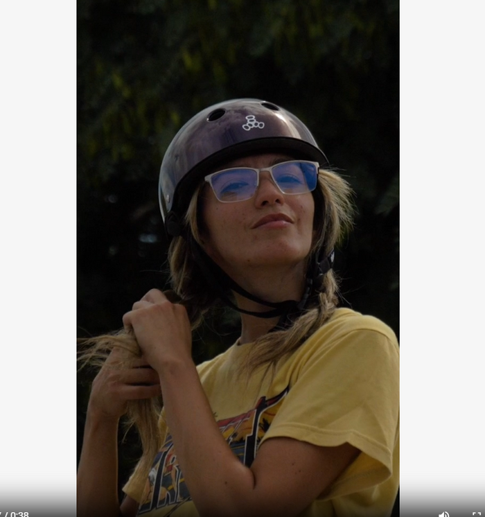 Deep Cover Helmet - Barbie Patin Signature Edition